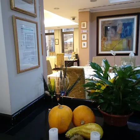 فندق Vittorio Emanuele 3*