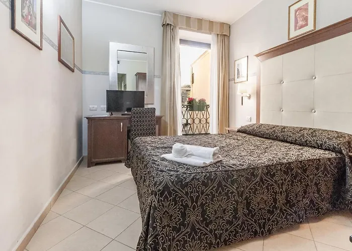 Vittorio Emanuele 3* Sassari